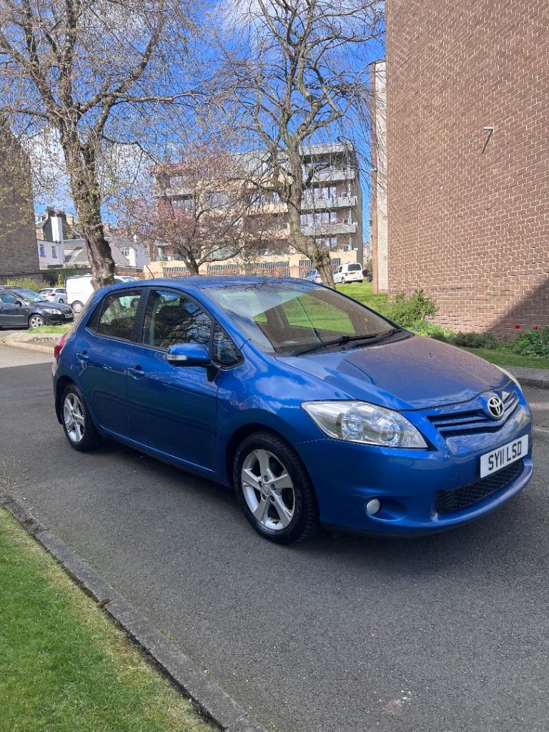 Toyota auris 2011 12 months mot ulez compliant 