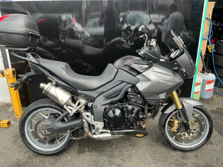 Triumph Tiger 1050 