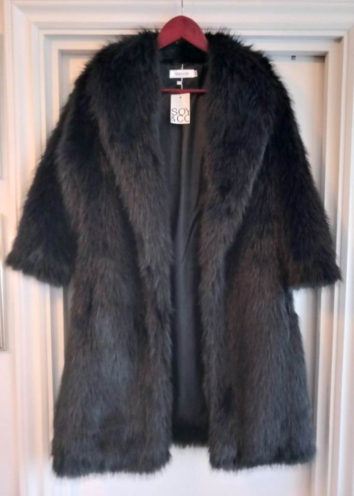 Stunning FAUX FOX FUR Coat by SOY & Co - NEW