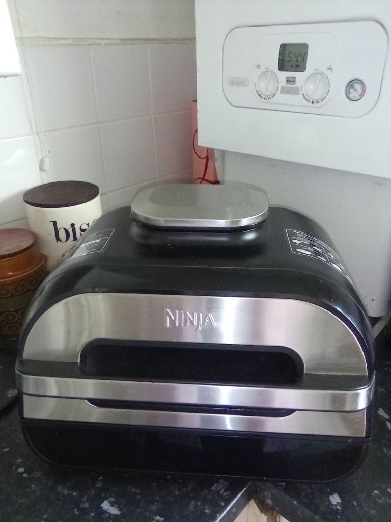 Ninja Foodi max health grill and air fryer