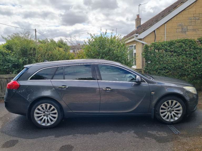 RELUCTANT SALE OF MY 2009 VAUXHALL INSIGNIA CDTI ESTATE 