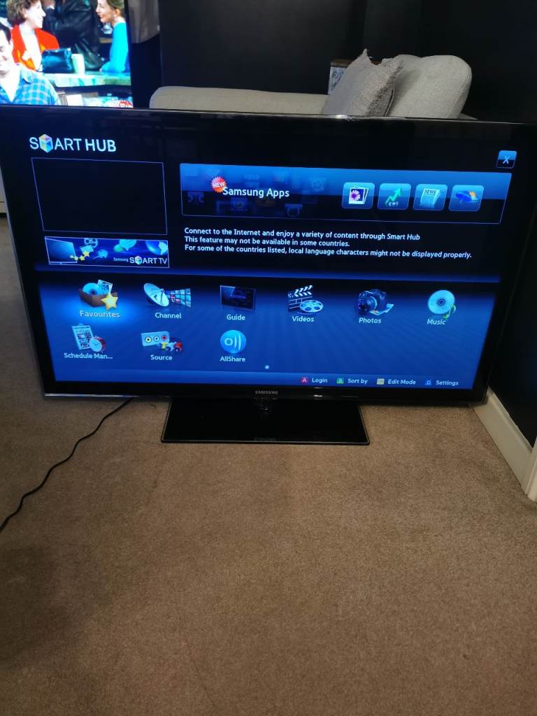 Samsung 46" Smart TV
