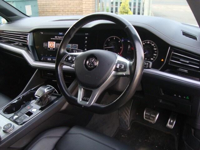 2019 Volkswagen Touareg 3.0 V6 TDI 4Motion R-Line Tech 5dr Tip Auto ESTATE Diesel Automatic