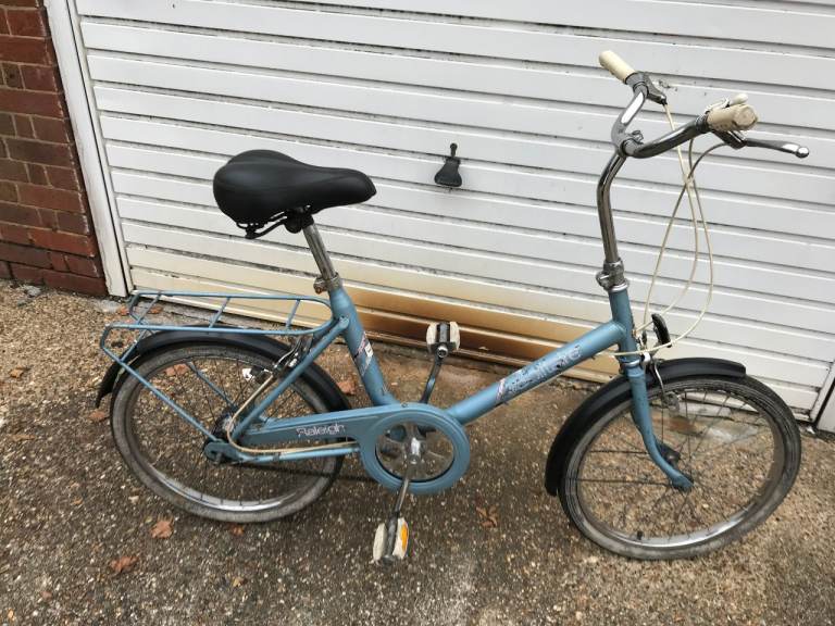 MAN OR LADIES BIKE RETRO SHABBY CHIC 20 in wheels 3 gears  serviced £70