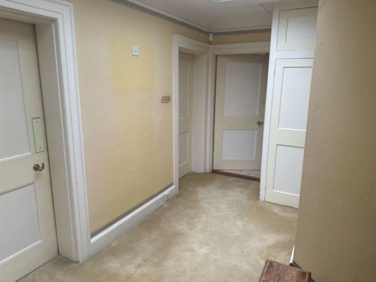 6 bedroom property for rent 