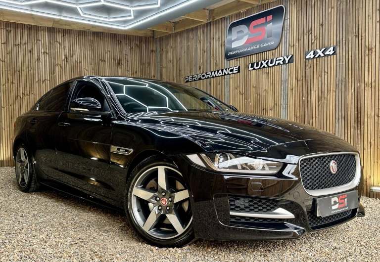 2017 Jaguar XE 2.0i R-Sport Saloon 4dr Petrol Auto Euro 6 (s/s) (200 ps) Saloon Petrol Automatic