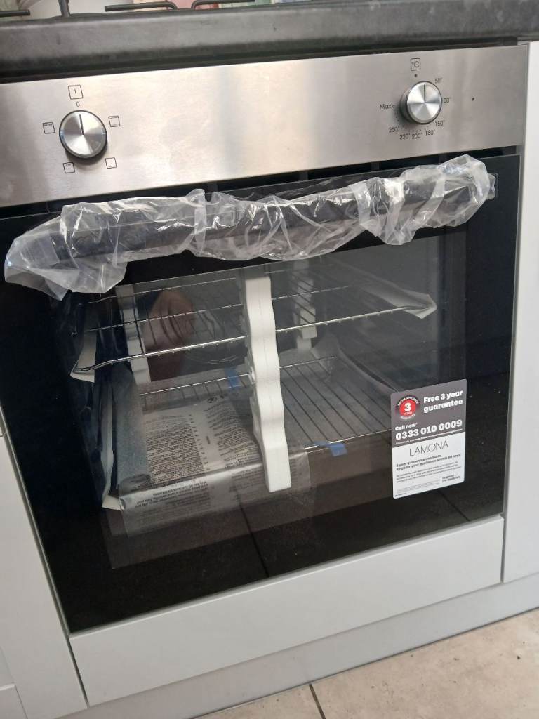 New Lamona 3214 Single Electric Oven – Stainless Steel Finish