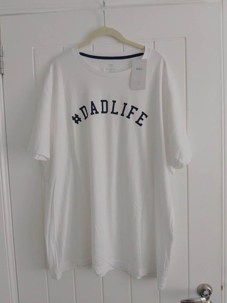 NEW MENS TSHIRTS-XXL ( £5 EACH )