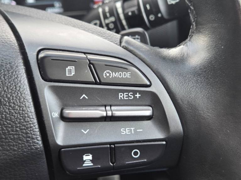 2019 Hyundai KONA 64kWh Premium SE SUV 5dr Electric Auto (7kW Charger) (204 ps) HATCHBACK ELECTRI...