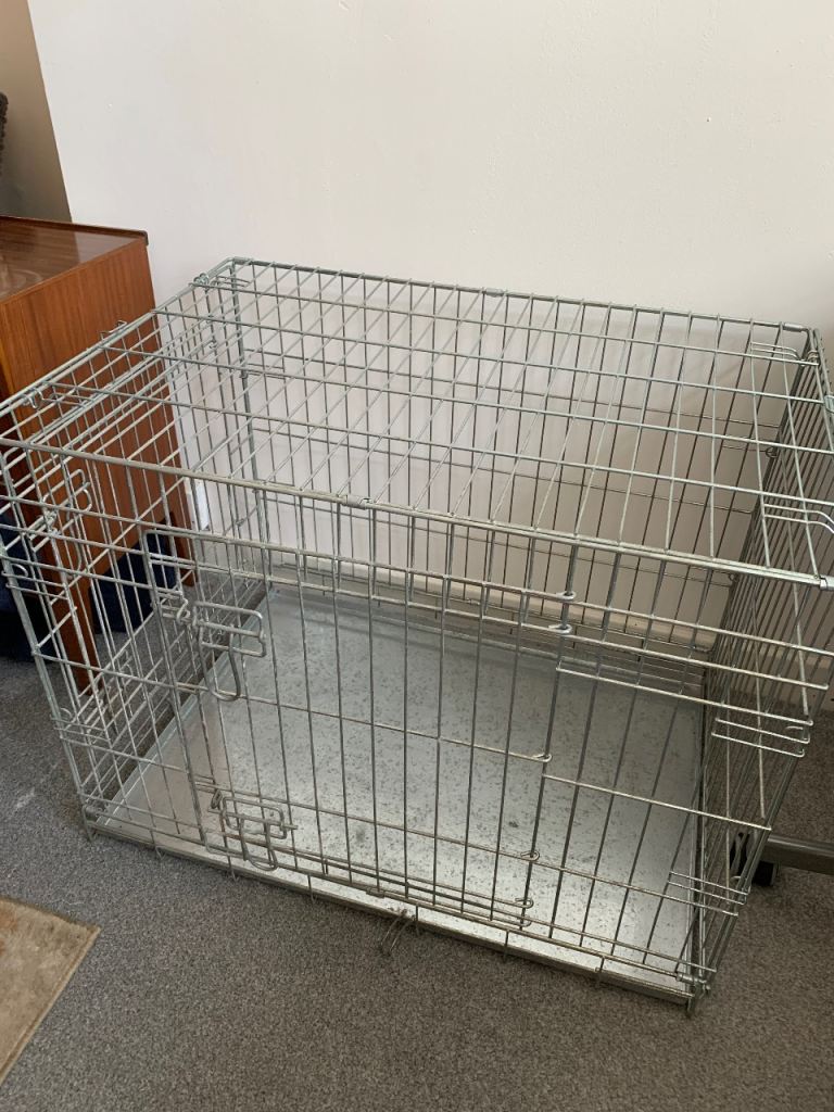 Medium dog crate