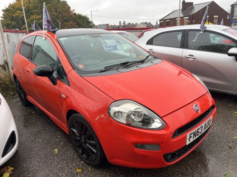 2013 Fiat Punto 1.4 Sporting 3dr HATCHBACK PETROL Manual