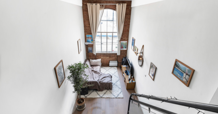 1-Bedroom Flat in Bow Quarters