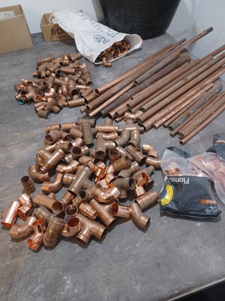 15, 22, 28mm copper fittings. 