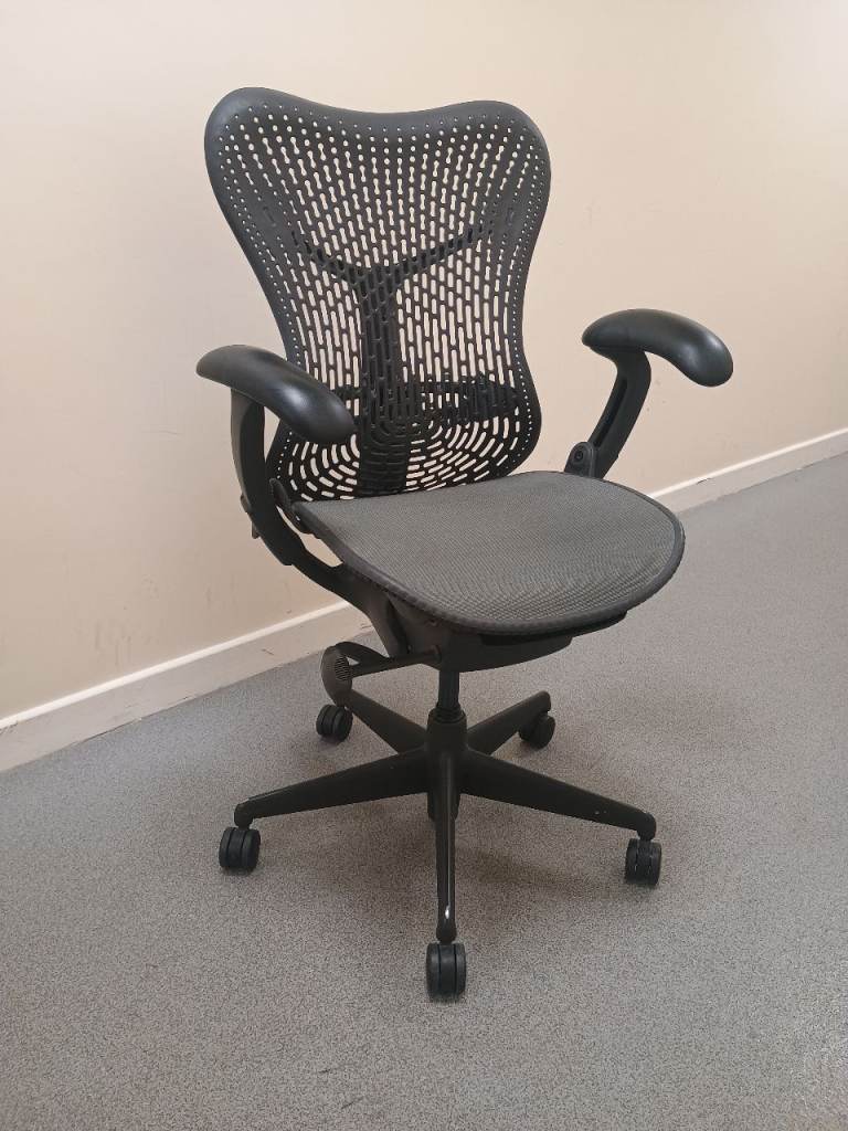 Herman Miller Mira Office Chair - a bit like Aeron
