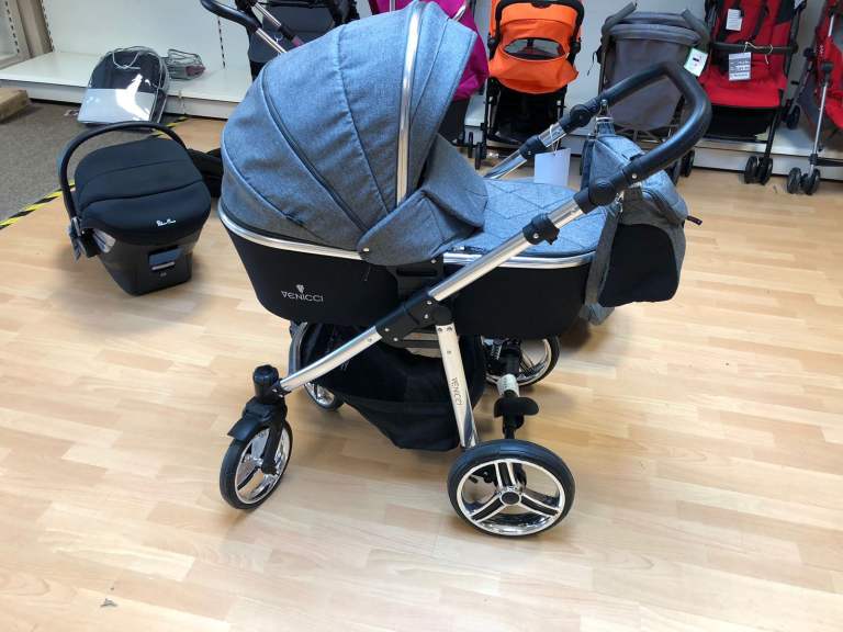 Venicci travel System