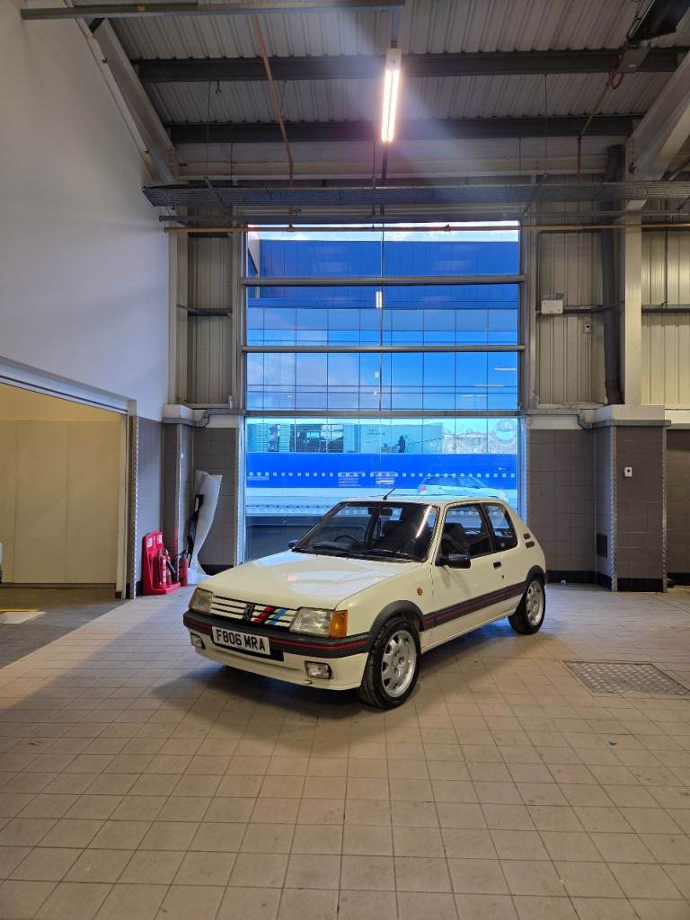 Peugeot, 205, Hatchback, 1989, Manual, 1905 (cc), 3 doors