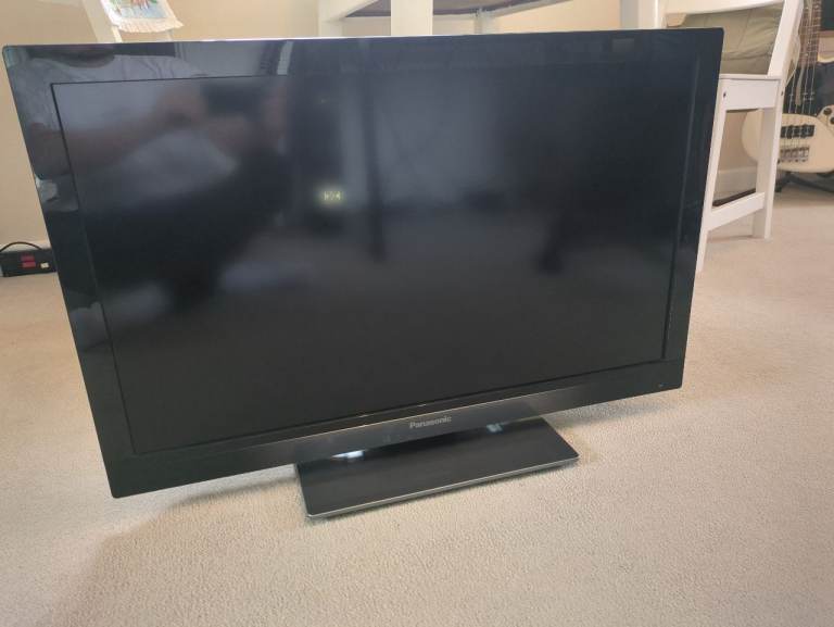 Panasonic Viera 32 inch LCD TV