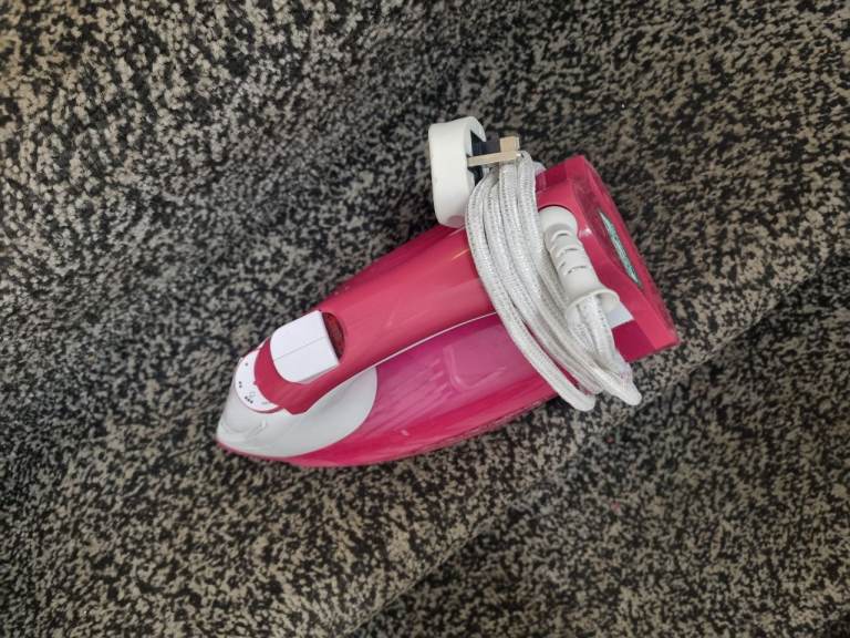 russell hobbs steam iron