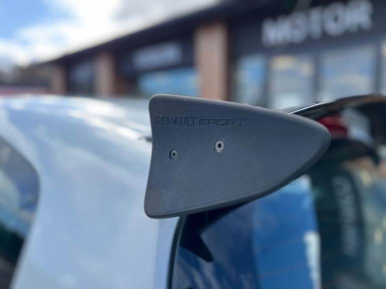  Renault Clio 2.0 16V RenaultSport 200 3dr Petrol