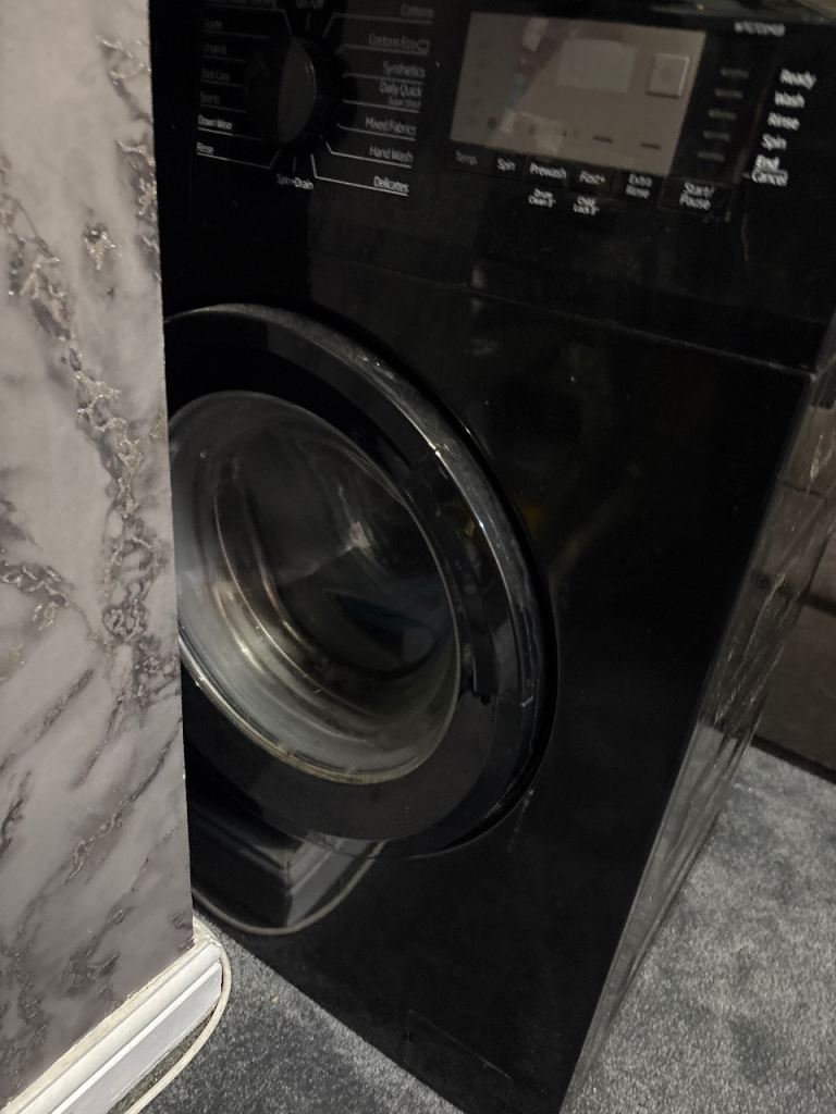  Beko Black Washing Machine – Good Condition
