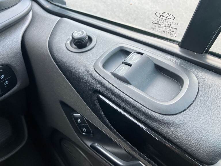 2021 Ford Transit Custom 2.0 EcoBlue 170ps Low Roof Trail Van Van DIESEL Manual