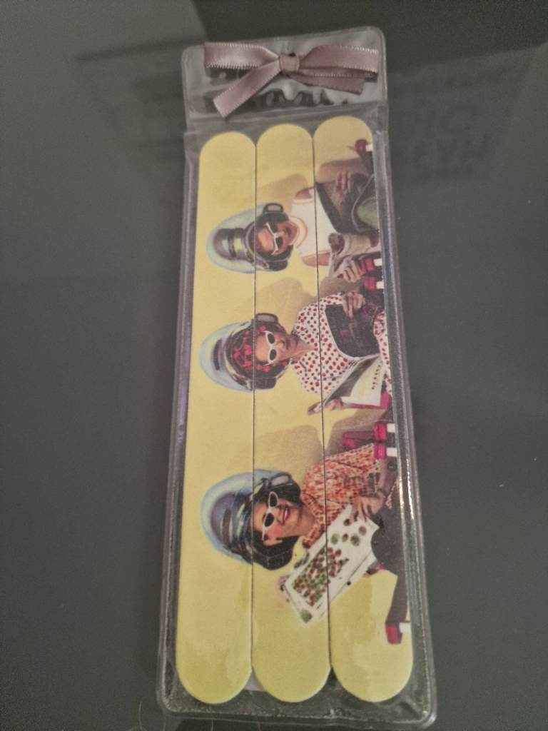 Vintage-Themed Manicure Nail File/Emery Board & Buffer Set, Pk of 3.