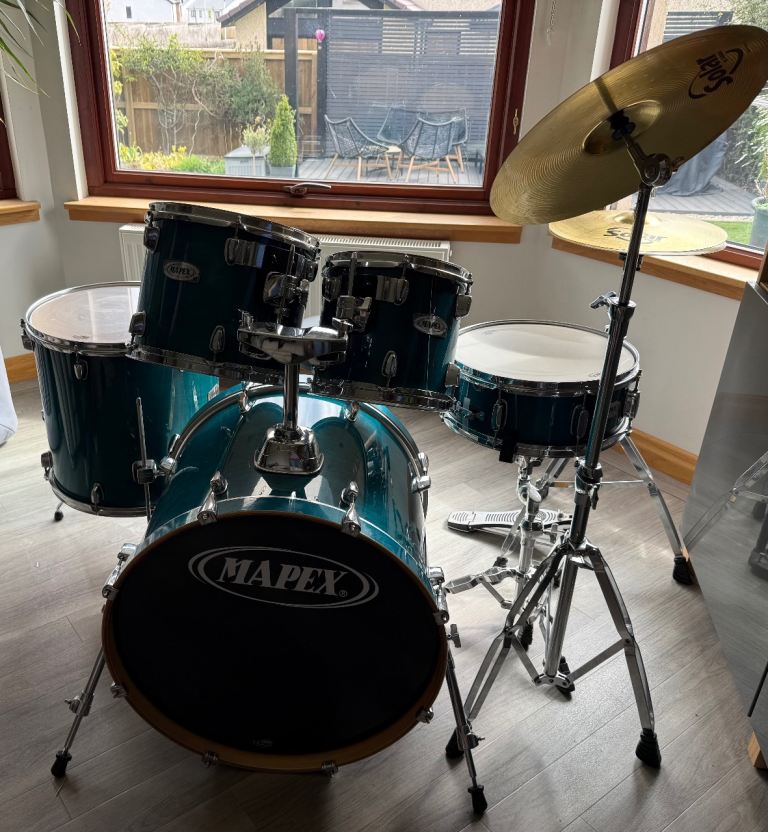  Mapex drum kit- Blue