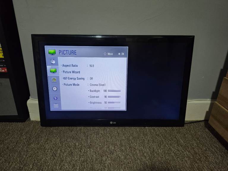 LG 42-inch LCD TV 42LE4500 – Good Working Order
