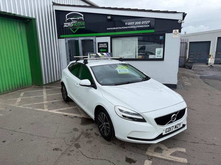 2017 Volvo V40 2.0 D2 Momentum Nav Plus Hatchback 5dr Diesel Manual Euro 6