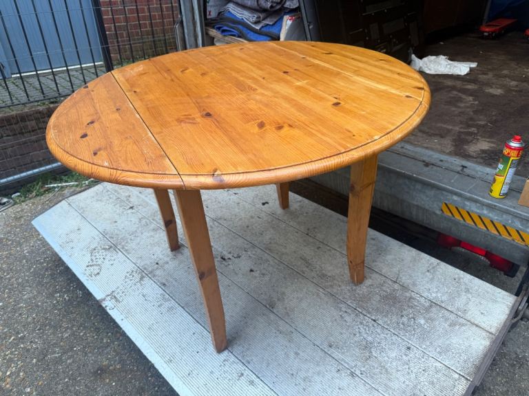 image for Pine drop leaf table round ***FREE LOCAL DELIVERY***