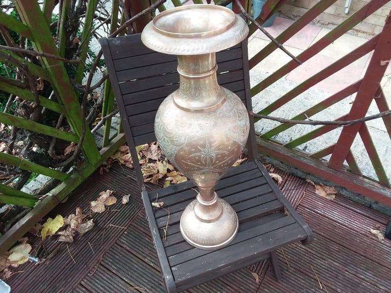 Vase urn brass arabic