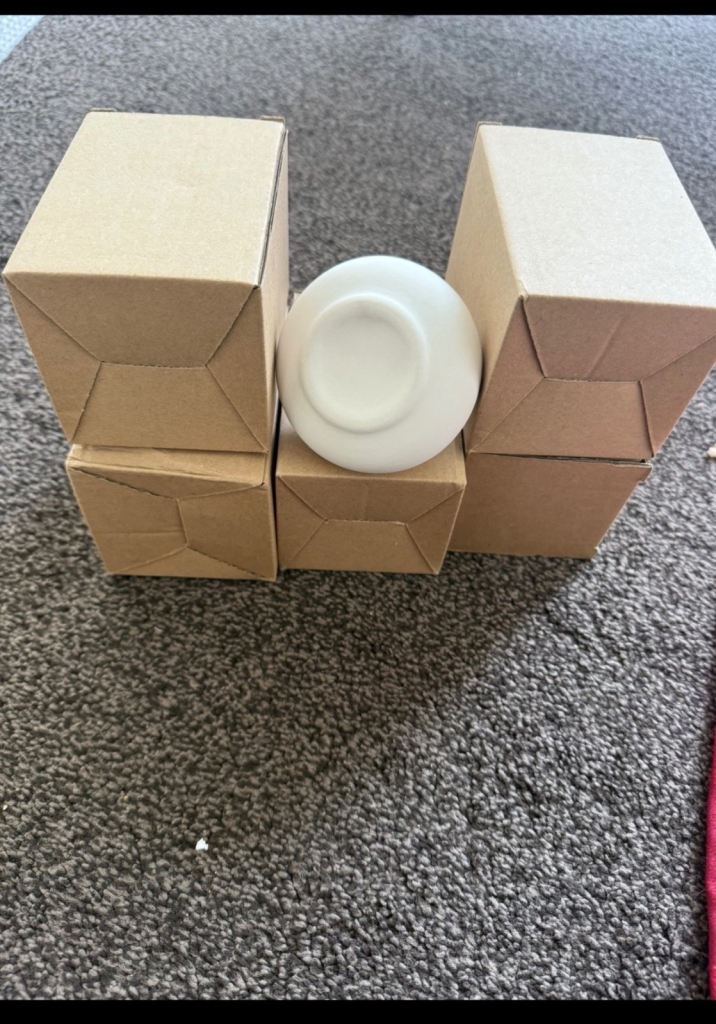 6x New Small White Ceramic Vase – Still in Box