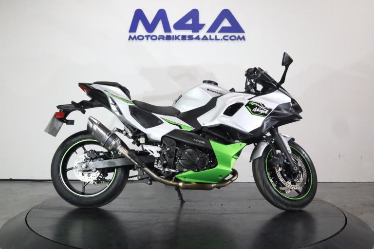 KAWASAKI NINJA 7 HYBRID HEV CX 500 ARFNN 2026