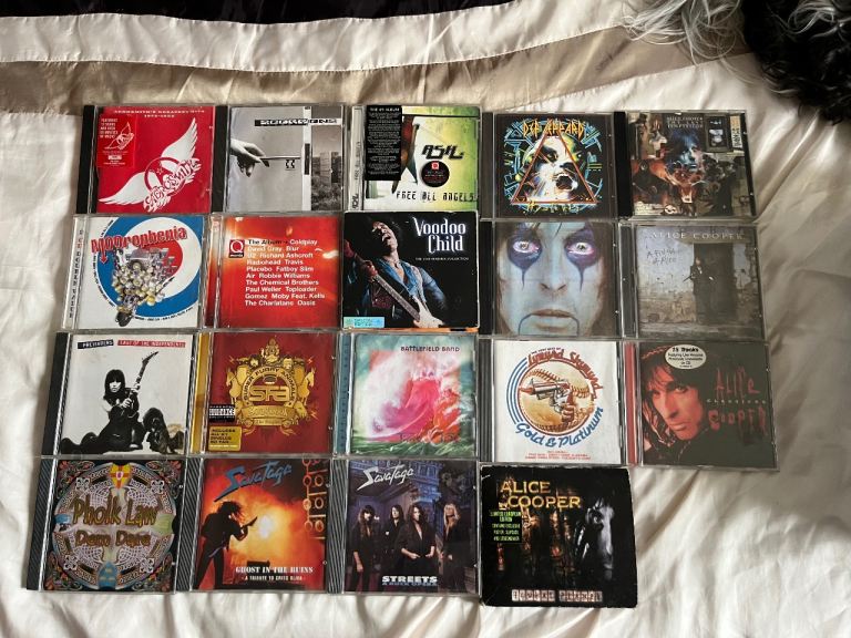 19 CD’s brilliant for a re seller 