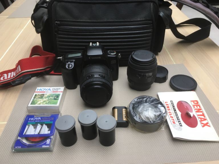 Canon camera EOS 1000F