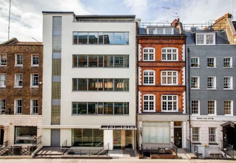 3 to 100 Person Private Office Suites to rent in *Fitzrovia*, Central London W1
