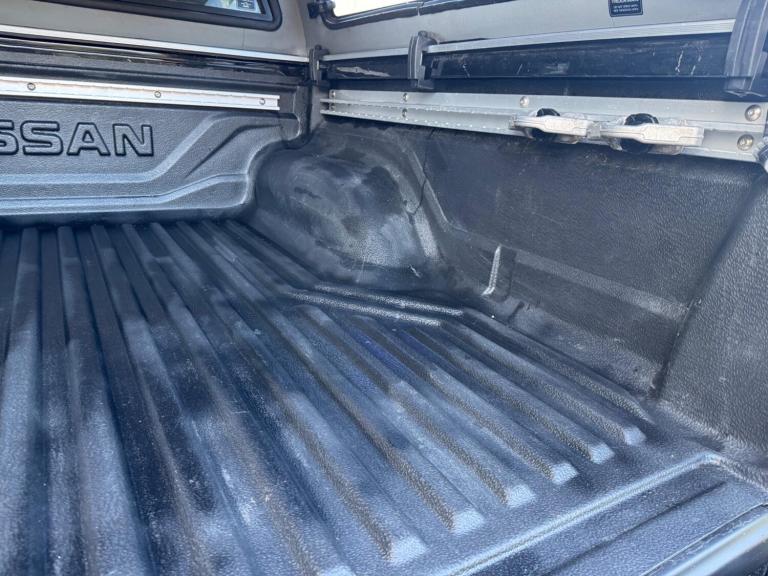  Nissan Navara 2.3 dCi Tekna Auto 4WD Euro 6 4dr Diesel Automatic