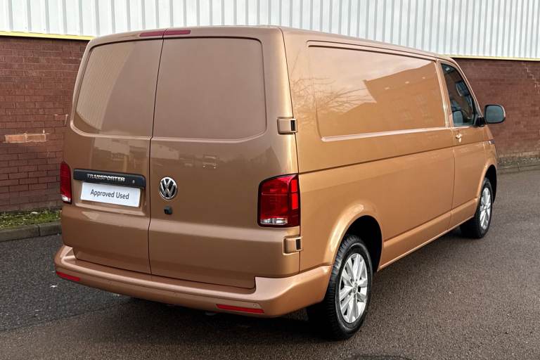 2022 Volkswagen Transporter 2.0 TDI 150 Highline Van Van DIESEL Manual