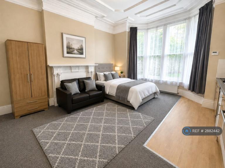Studio flat in Redland Road, Bristol, BS6 (#2882442)