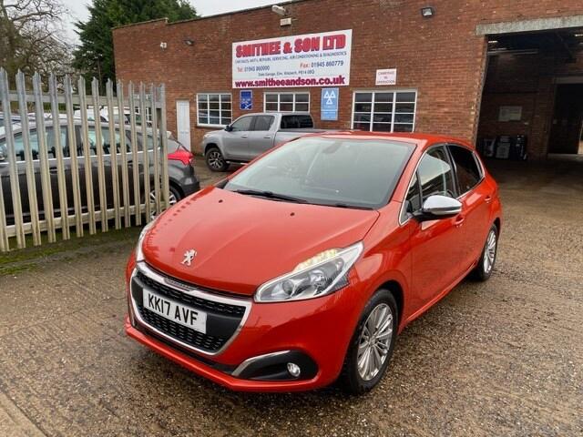 2017 Peugeot 208 1.2 PureTech 82 Allure 5dr HATCHBACK Petrol Manual