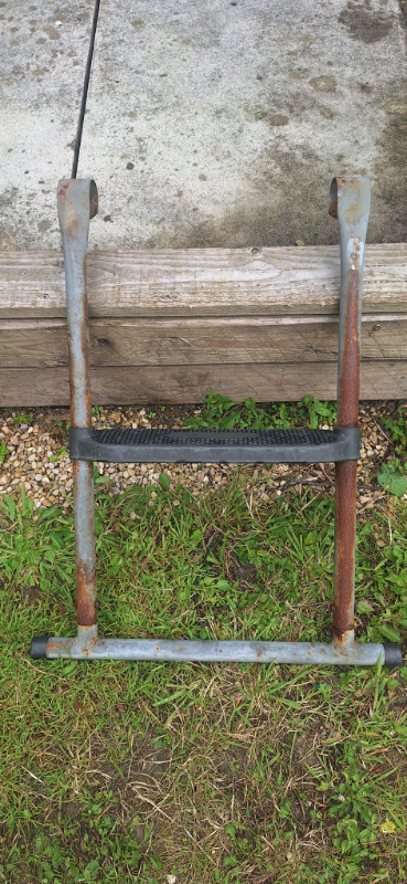 Trampoline ladder