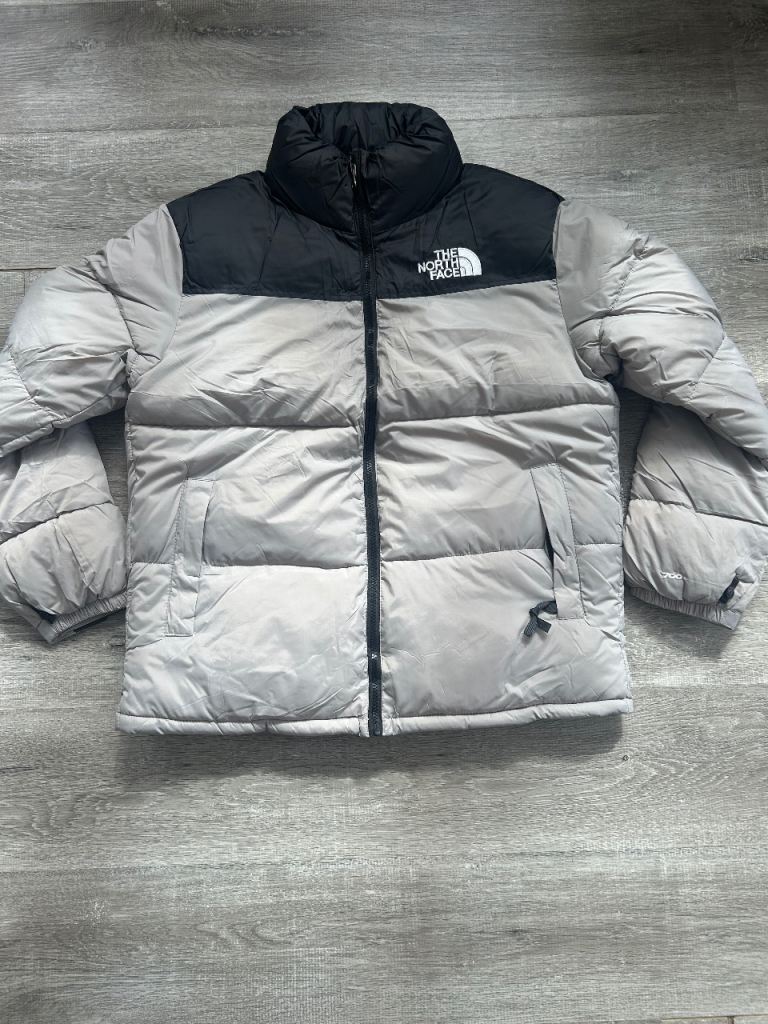 North Face 700 Nuptse Puffer Medium