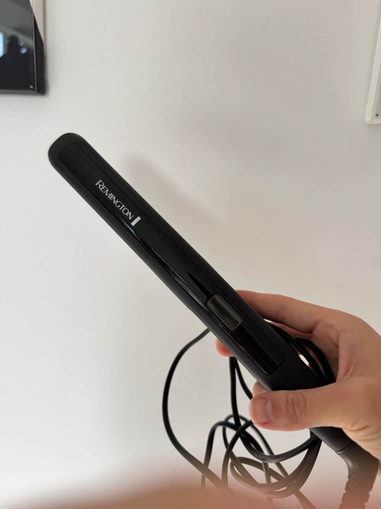 Hair Straightener:  Remington Sleek & Smooth S5500