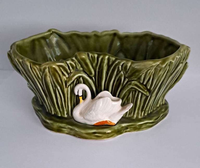 SYLVAC RIVERSIDE SWAN POSY VASE & SYLVAC FERN VASE