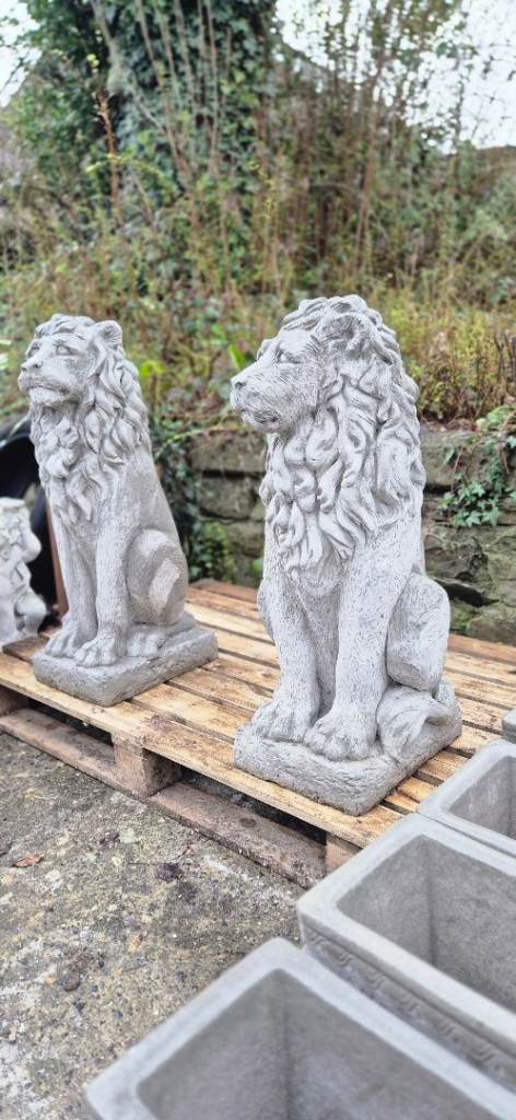 Large Pair Of Entrance Concrete Stone Lions Garden Statues Sculpture Ornaments