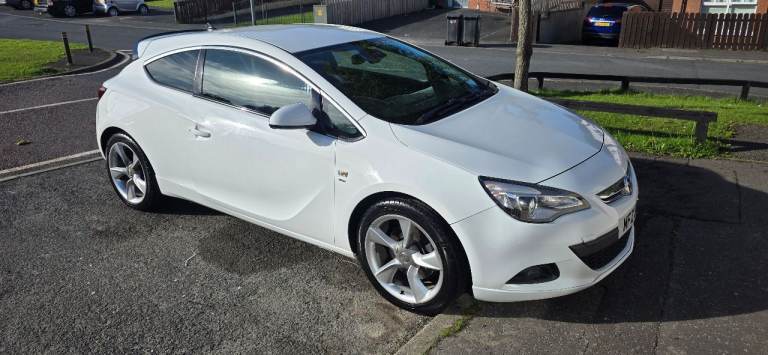 Vauxhall, ASTRA GTC, Hatchback, 2013, Manual, 1364 (cc), 3 doors