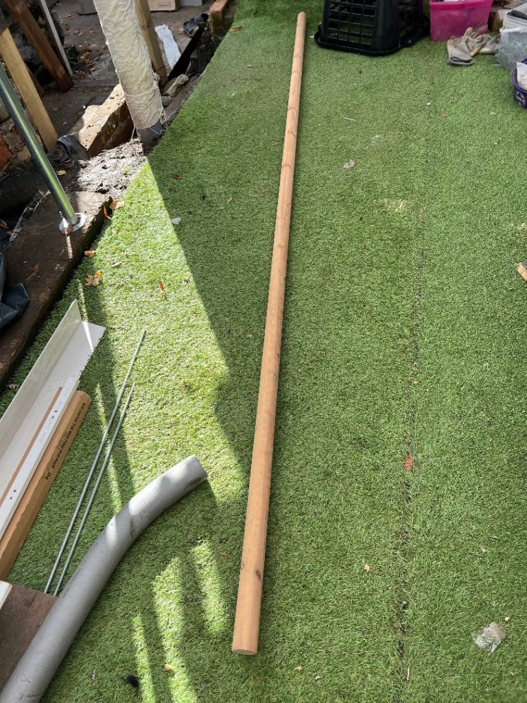 Pine Rounded Handrail Mopstick Wall Rail 