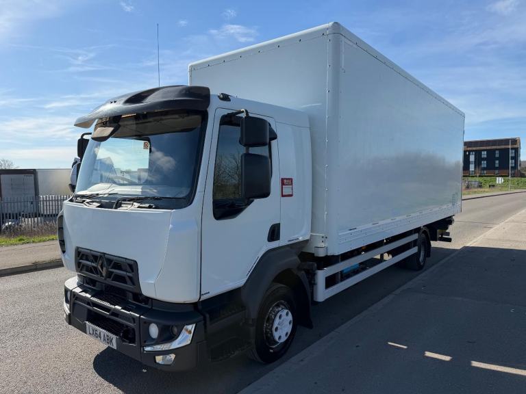 2014 Renault D180 12Ton Sleeper Box