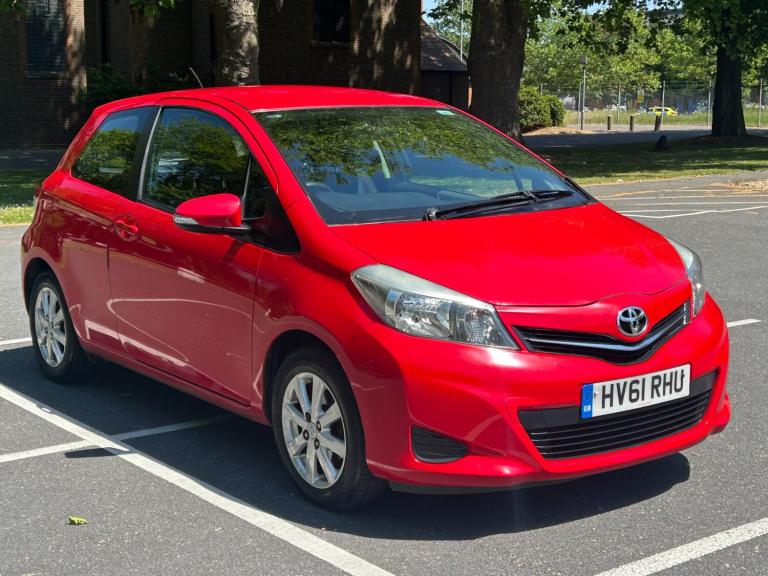 2011 Toyota Yaris 1.33 VVT-i TR 3dr    Sat Nav  Bluetooth  HATCHBACK Petrol Manual
