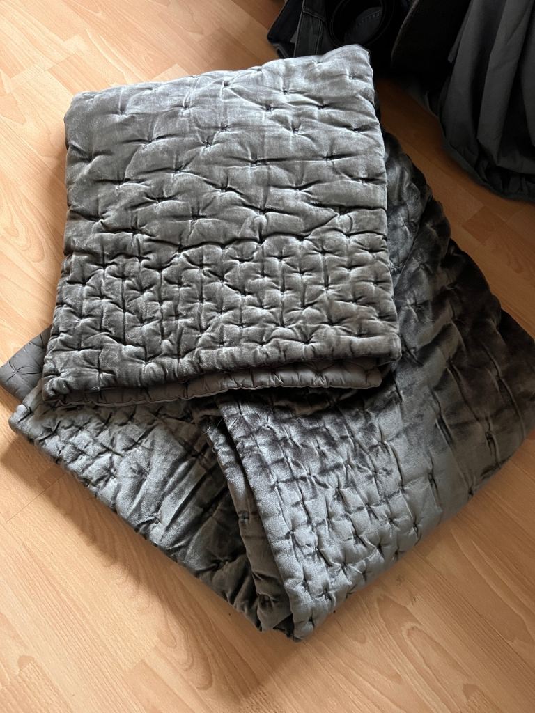 Decorative throw, for collection